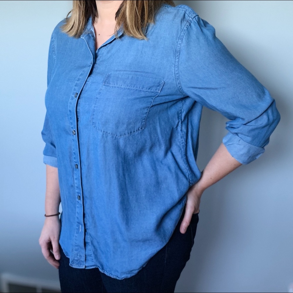 Ann Taylor Chambray Button Up Thin and Soft